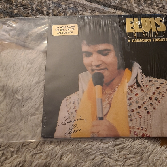 Elvis Presley A Canadian Tribute. Vintage record album. Gold vinyl. VGUC - Picture 3 of 11